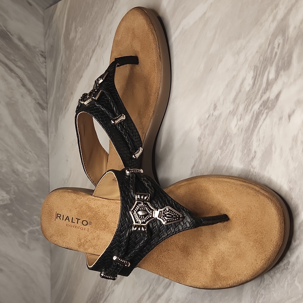 New Rialto "Bailee" Sandals sz9.5 m